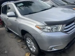 Toyota Highlander Limited 2012 Silver
