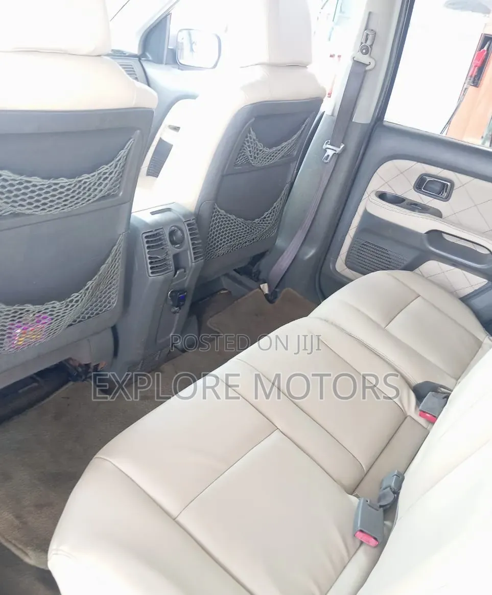 Honda Pilot 2004 Gray