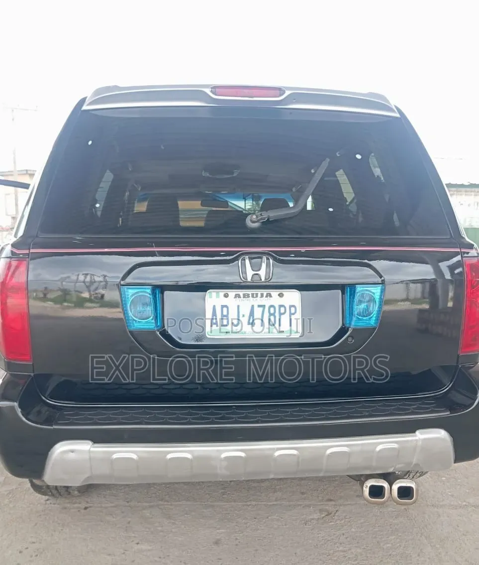 Honda Pilot 2004 Gray