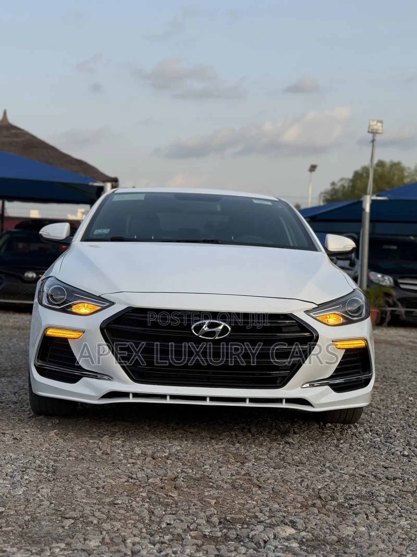 Hyundai Elantra 2017 White