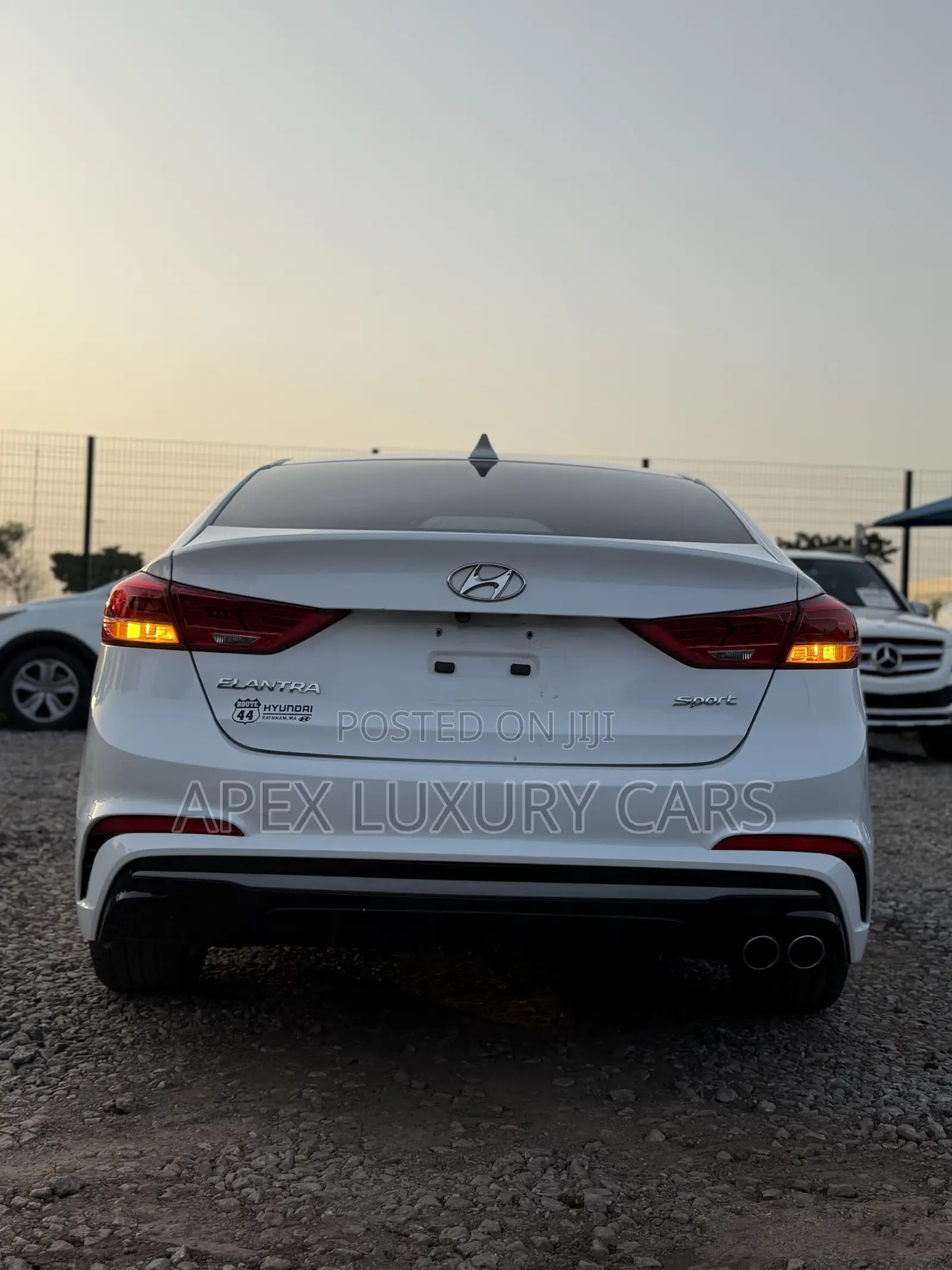 Hyundai Elantra 2017 White