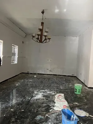 5bdrm Duplex in Akincole, Adeniyi Jones for rent