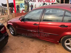 BMW 318i 2005 Red