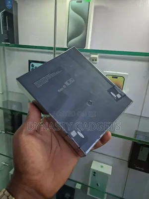 New Samsung Galaxy Z Fold4 256 GB Black