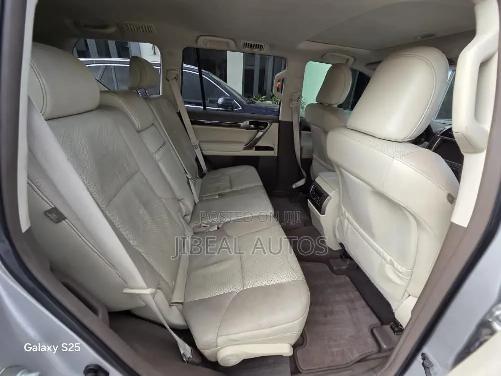 Lexus GX 460 Base 2014 Silver