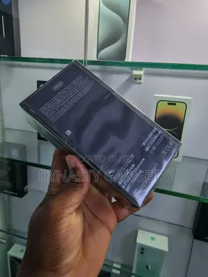 New Apple iPhone 11 Pro Max 256 GB Gold