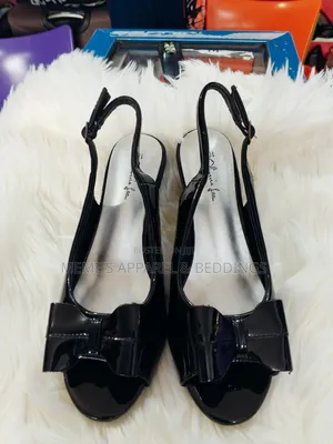 Women Tiptoe Shoe