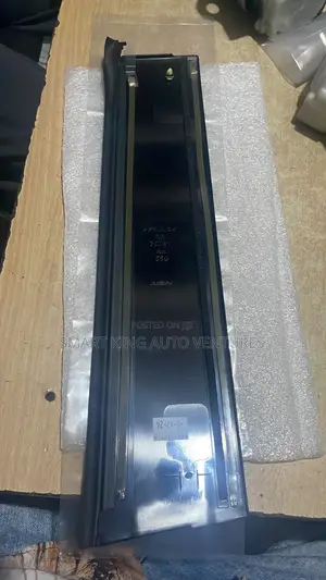 Highlander 2020/2024 Door Pillar Chrome