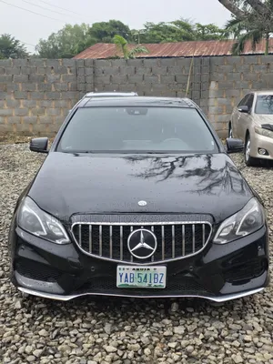 Mercedes-Benz E350 Base 4dr Sedan RWD (3.5L 6cyl 7A) 2011 Black