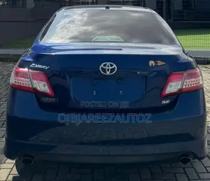 Toyota Camry SE 4dr Sedan (2.5L 4cyl 6AM) 2010 Blue