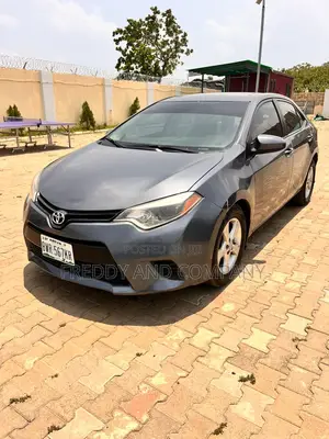 Toyota Corolla LE Premium 4dr Sedan (1.8L 4cyl CVT) 2015 Gray