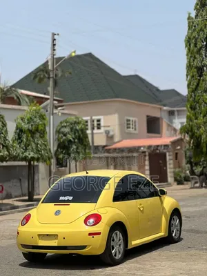 Volkswagen Beetle 2009 Yellow