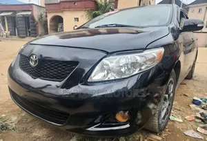 Toyota Corolla 2009 Black