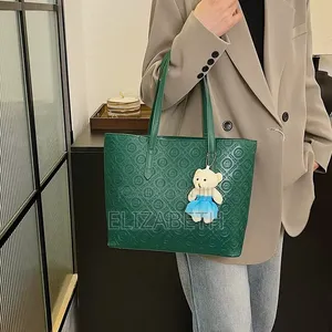 Carry Style Everywhere – Trendy Everyday Tote Bag