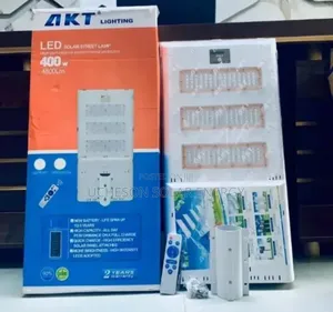 400w 4kt Solar Street Light