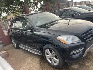 Mercedes-Benz M Class ML350 4MATIC 4dr SUV AWD (3.5L 6cyl 7A) 2015