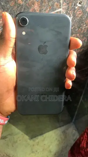 Apple iPhone XR 64 GB Black
