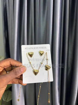 Female Necklace Set