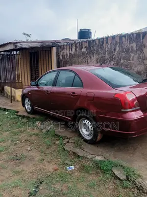 Toyota Avensis 1.8 C 2005 Burgundy