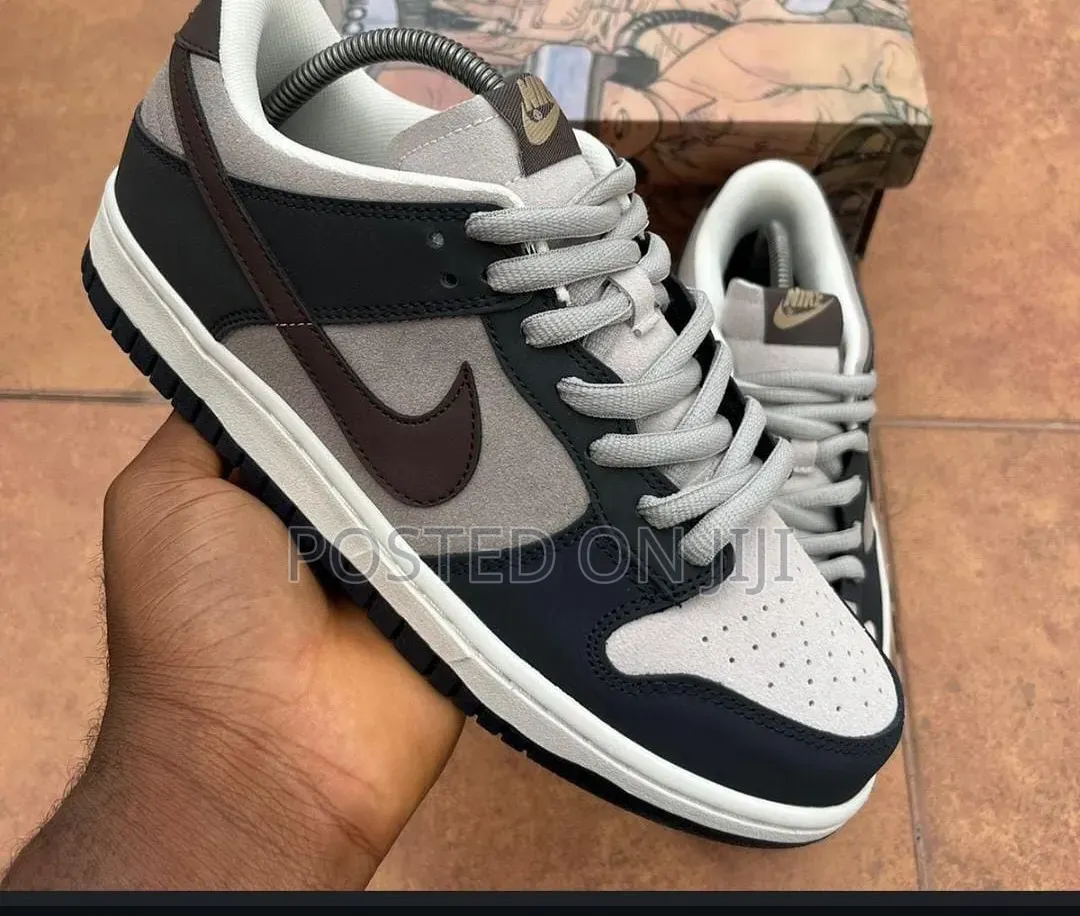 Nike Sneakers