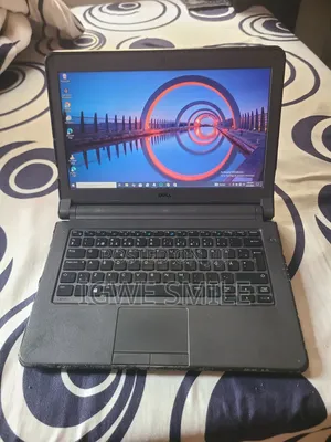 Laptop Dell Latitude 3350 128GB Intel Core 5 SSD 128GB