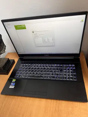 Laptop Novatech Elite N1777 16GB Intel Core i5 SSD 512GB