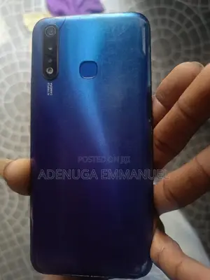 Vivo Y19 128 GB Blue