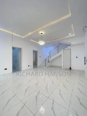 4bdrm Duplex in Villa, Ikota for rent
