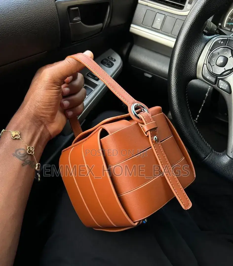 Box Handbag