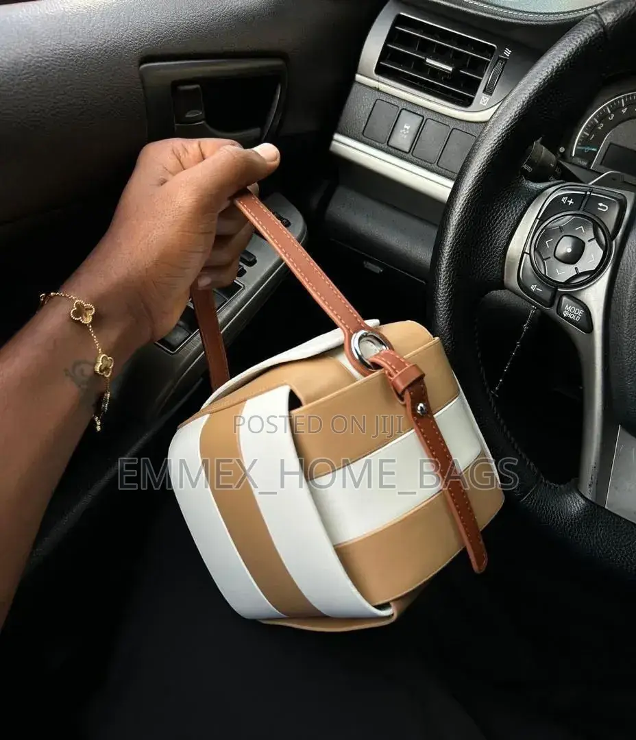 Box Handbag