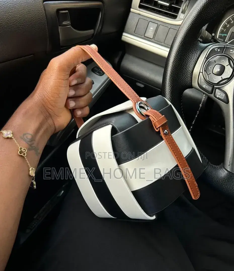 Box Handbag