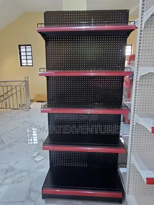 Single Supermarket Shelf