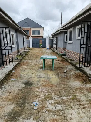 Furnished 1bdrm Block of Flats in Residents Area Eleko for rent