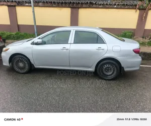 Toyota Corolla LE 4dr Sedan (1.8L 4 cyl 4A) 2009 Silver