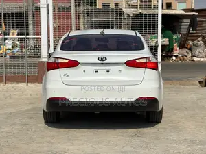 Kia Cerato 2015 White