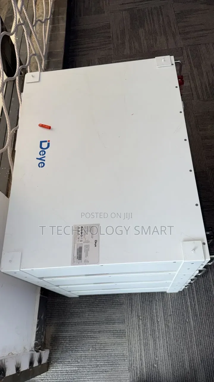 10kwh 51.2v Deye Lithium Battery.