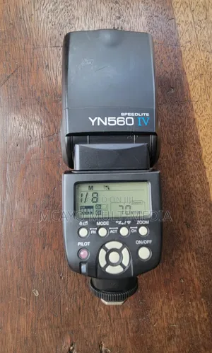 Yongnuo Yn560iv Speedlite
