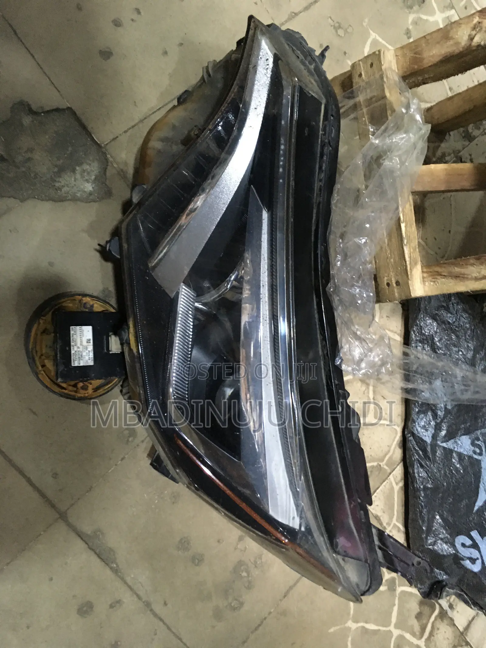 Head Light Rav4 2018