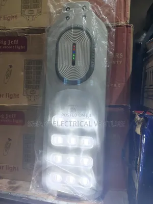 Zl New 400 Watts All in One Solar Street Light Very Durable/Reliable