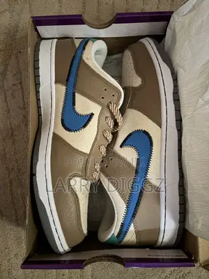 Nike Sneakers