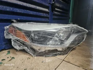 Toyota Corolla Headlights Set 2014