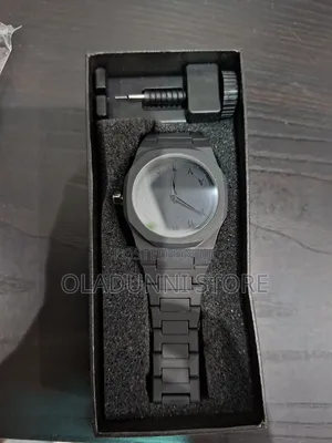 Black Fashion Watch