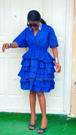 Short Stepped Gown - Style 712