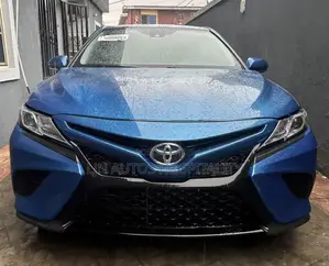Toyota Camry SE FWD 2020 Blue