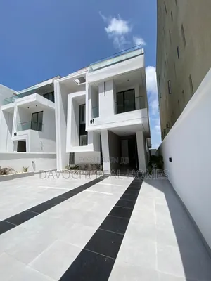 5bdrm Duplex in Lekki Phase 1 for sale