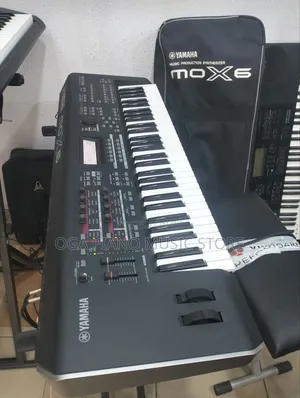 Yamaha Mox6 Professional Advanced Digital Synthesizer Workstation