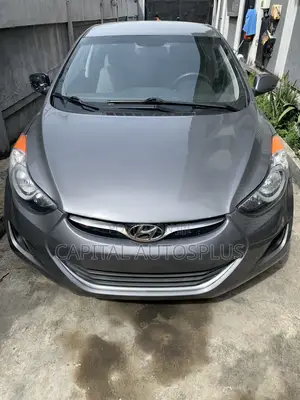 Hyundai Elantra GLS Sedan FWD (1.8L 4cyl 6A) 2013 Gray