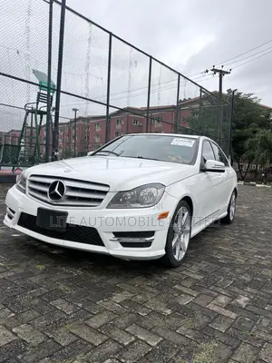 Mercedes-Benz C250 2013 White