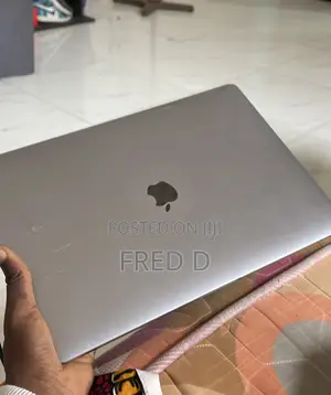 Laptop Apple MacBook Pro 2017 8GB Intel Core i7 SSD 512GB
