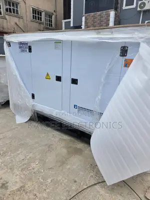 Heavy Duty 150kva Perkins Soundproof Generator